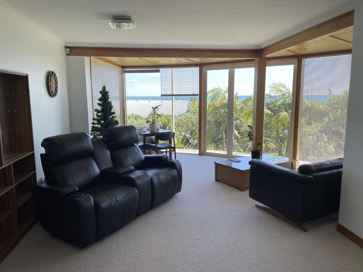 Sea Views Walk To Beaches New Plymouth Exterior photo